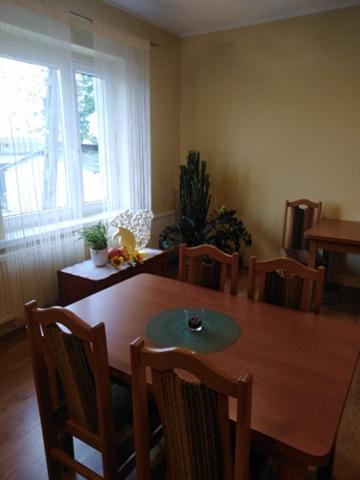 Pod Kogucikiem Aparthotel Krzyzanowice Екстериор снимка