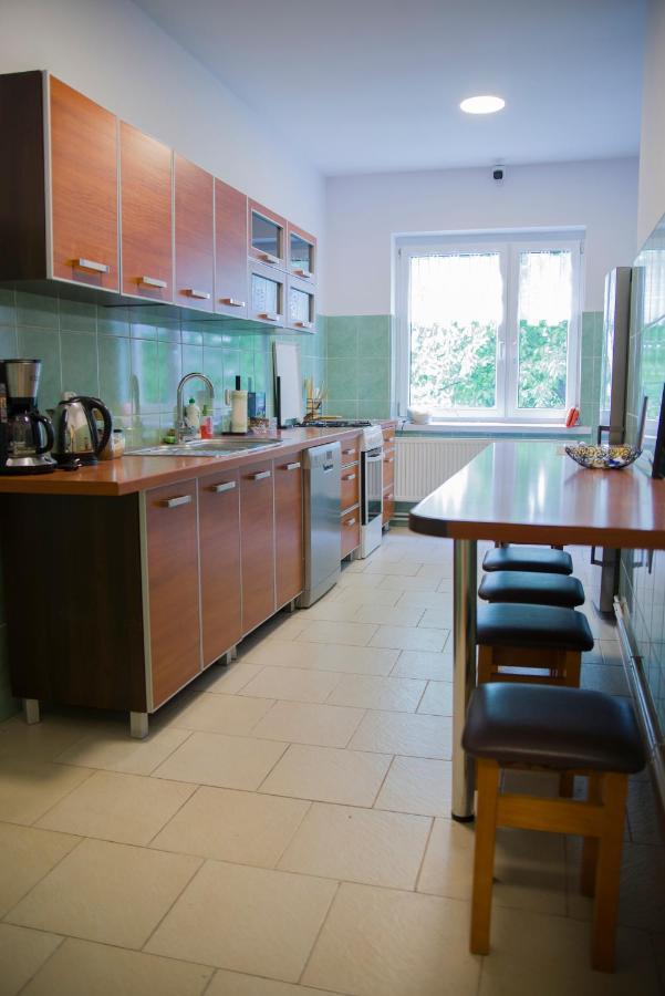 Pod Kogucikiem Aparthotel Krzyzanowice Екстериор снимка