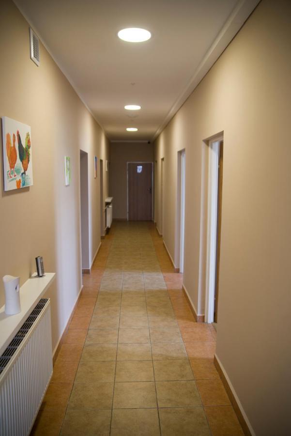 Pod Kogucikiem Aparthotel Krzyzanowice Екстериор снимка