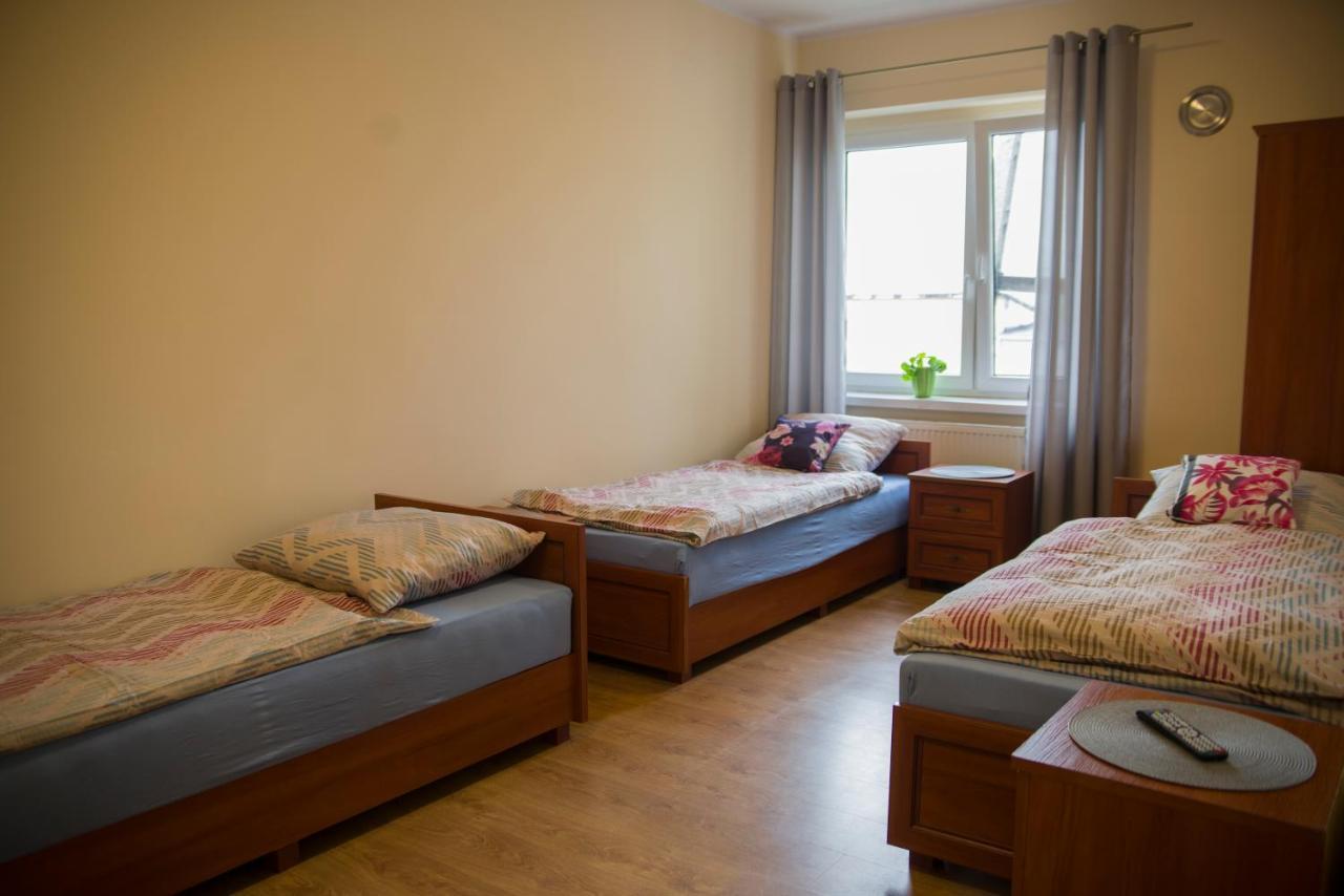 Pod Kogucikiem Aparthotel Krzyzanowice Екстериор снимка