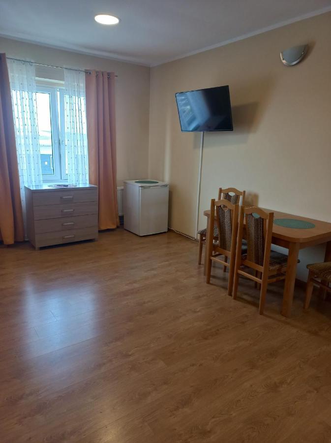 Pod Kogucikiem Aparthotel Krzyzanowice Екстериор снимка