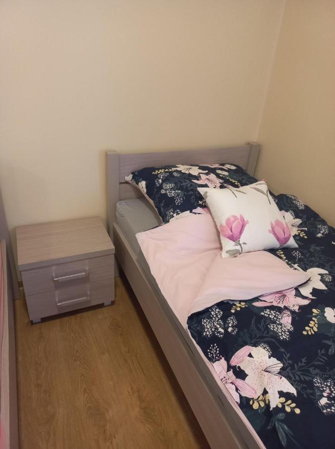 Pod Kogucikiem Aparthotel Krzyzanowice Екстериор снимка